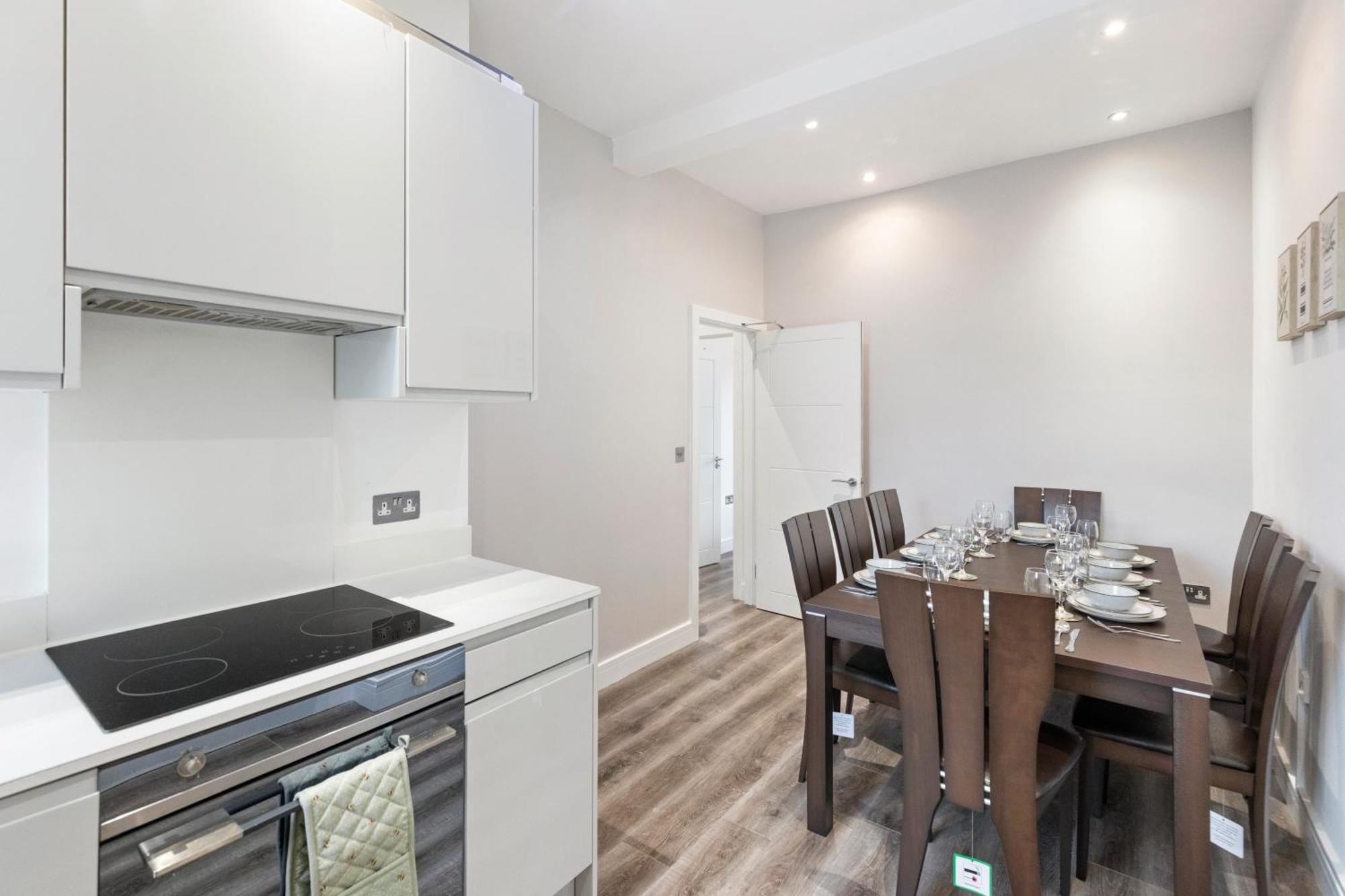 לונדון Rose Suite Camden Town 3 Bedroom Sleeps 11 מראה חיצוני תמונה