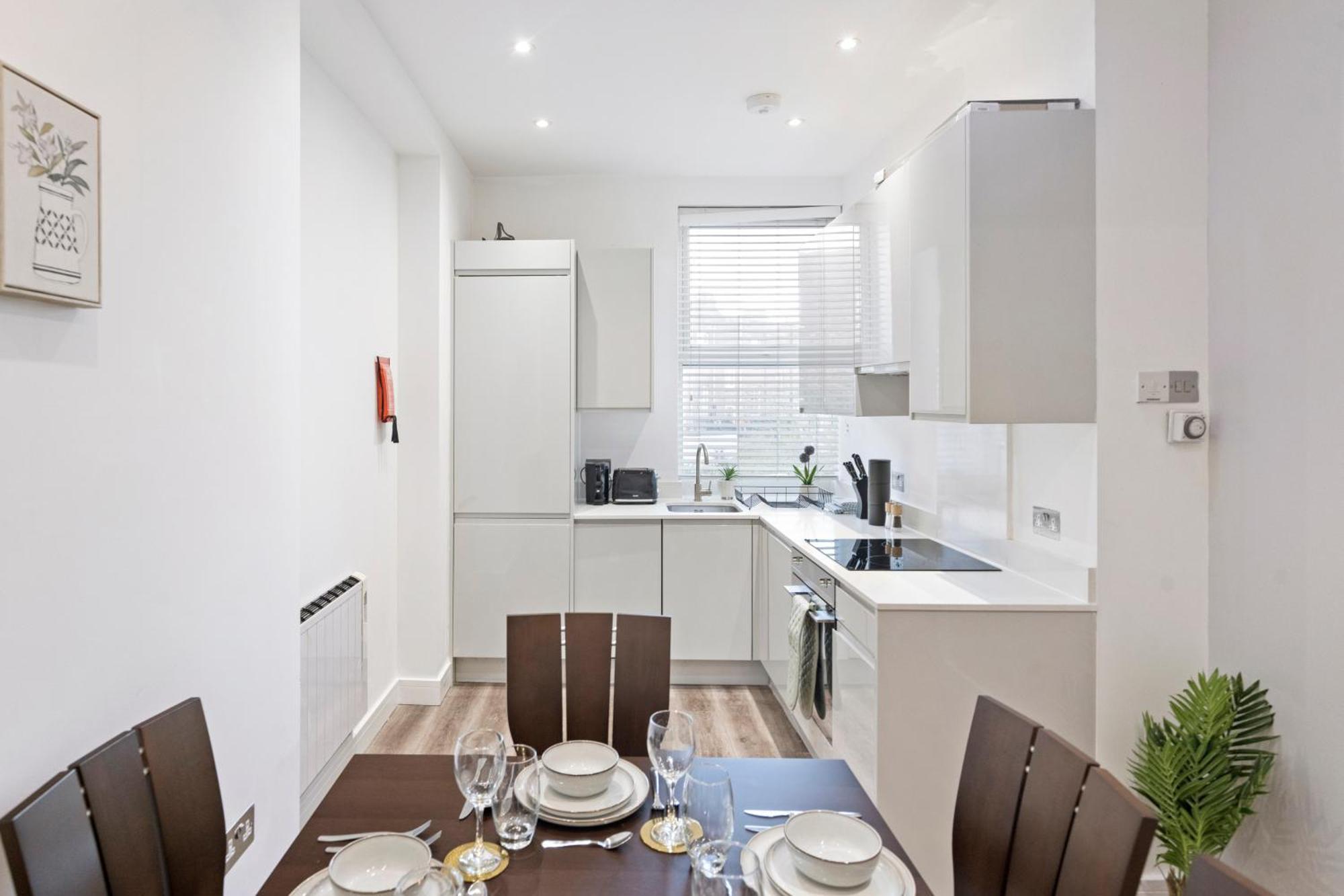לונדון Rose Suite Camden Town 3 Bedroom Sleeps 11 מראה חיצוני תמונה